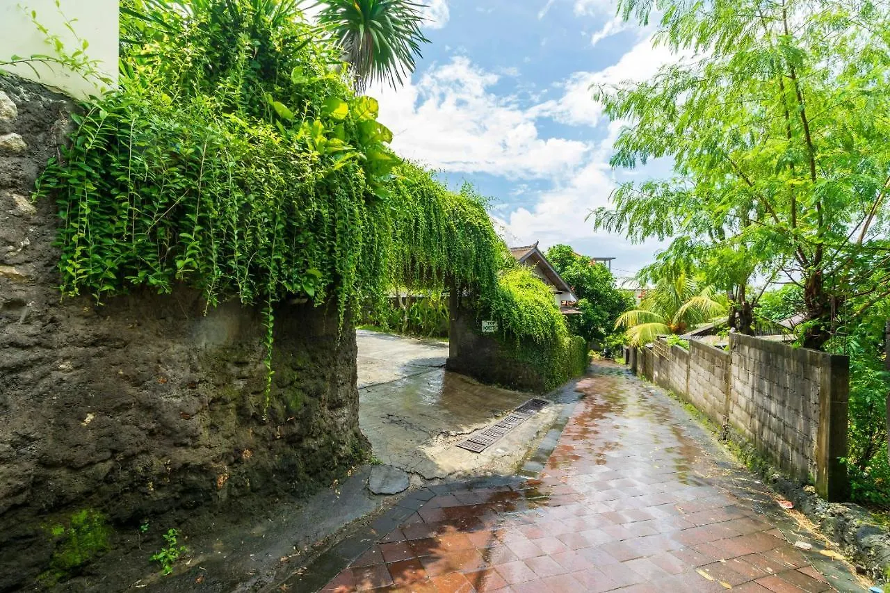 Oyo 618 Top Homestay Nusa Dua  Hotel Nusa Dua (Bali)